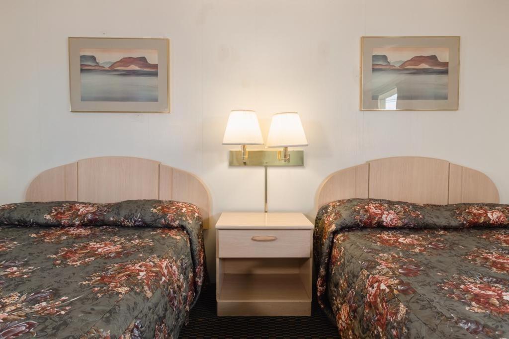Dubois Manor Motel Extérieur photo