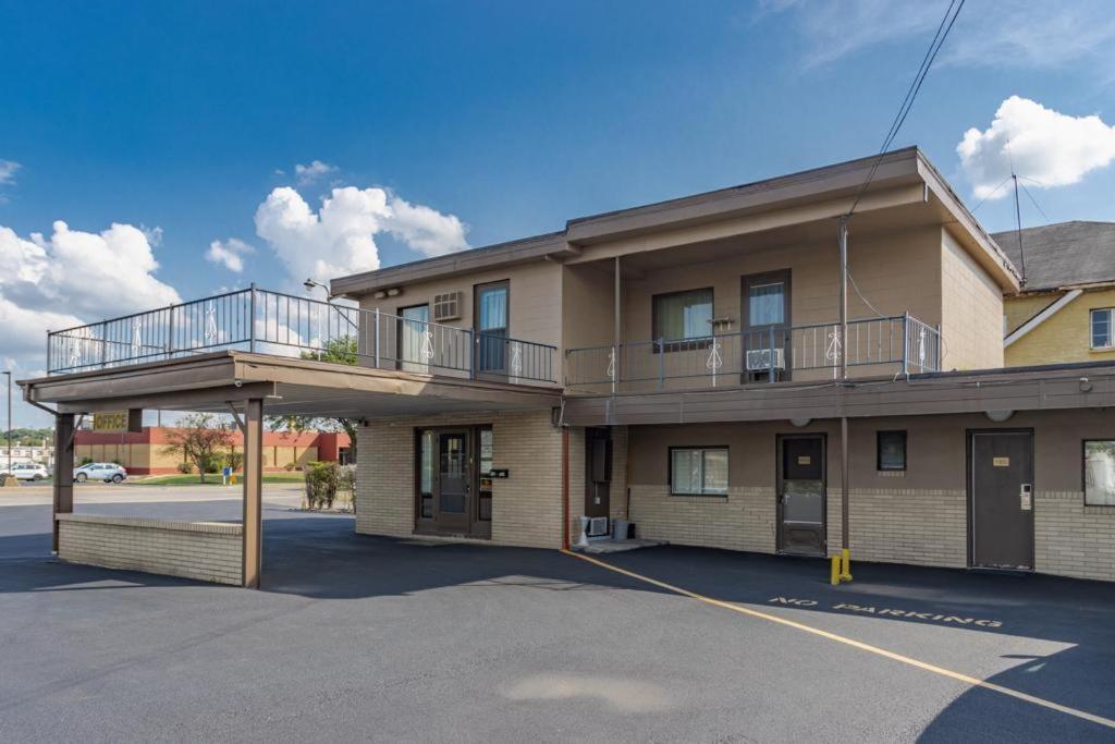 Dubois Manor Motel Extérieur photo